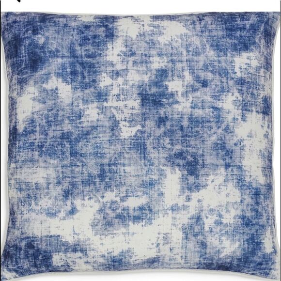 Ren-Wil Skye Outdoor Pillow, 22" x 22" - Picture 1 of 2